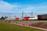 Unsere "Fernverkehrs S-Bahn" bei Schwarzach mit 1144 052-8 schiebend.