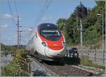 Ein SBB RABe 503 ist als EC von München nach Zürich unterwegs und konnte zwischen Lochau und Bregenz beim Einfahrvorsignal von Lochau Hörbranz fotografiert werden.

17. September 2024