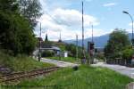 Bahn�bergang Tschiggfreystra�e in Allerheiligen, n�chstens wird hier saniert, die (Holz-)Schwellen liegen schon bereit.
