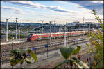 Im Bahnhof Weststeiermark warten die beiden  Kiss   auf den Start der Testfahrten an diesem 3.10.2025 