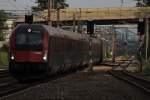 Der Steuerwagen 80-90 720, geschoben von der 1116 220, als RJ 68 von Budapest nach M�nchen Hauptbahnhof, kurz vor der Durchfahrt der Haltestelle Wien Simmering-Ostbahn; am 25.07.2012