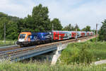 1116 199, "60 Jahre Roco" am 26.07.2020 mit dem R 2229 in Bisamberg.