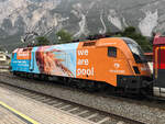 1116 229 im  Steinbach - we are pool  Design am frühen Morgen des 21.06.2021 in Ötztal-Bahnhof am RJX 861 nach Flughafen Wien. Die Stimmung im Hintergrund beim Tschirgant wirkte etwas komisch, da sehr viel Sahara Sand in der Luft war. Ötztal-Bahnhof am 21.06.2021