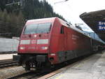 DB 101 112-1 mit dem EC 88 von Milano Centrale nach München Hbf kurz vor der Abfahrt. Aufgenommen im Bahnhof Brenner/Brennero am 26.04.2009