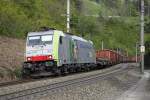BLS 486 502 fährt am 5.05.2014 bei Unterberg Stefansbrücke mit einem Güterzug nach Norden.