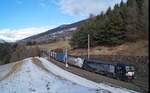 193 663 + 193 774 mit einem KLV-Zug nach Verona Quadrante Europa bei Mühlbachl am Brenner, 31.01.2020.