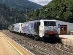 Nachschuss auf den Lokomotion Lokzug auf dem Weg vom Brenner Richtung Kufstein mit 189 907 am Zugschluss.