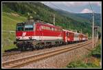 1142 620 fährt am 15.05.2002 mit R5207 zwischen Matei und Steinach in Tirol Richtung Süden.