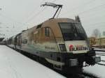 1116 248-6 "The Red Bulletin Fashion-Train" als railjet 632 nach Wien Hbf bei Schneefall im Bahnhof Lienz, 5.2.2015