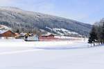 Nach Ankunft in Schladming kehrte der Alpen Express als Lp 85104 nach Bischofshofen zur Hinterstellung und Behandlung zurück. Am 07. Januar 2017 konnte ich diese Leistung noch bei Altenmarkt im Pongau dokumentieren. Wenige Minuten später verschlechterte sich das Wetter und das Tagesprogramm war damit bereits absolviert.
 