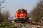 NLB 2143 070-7 am 23.März 2018 mit Sonderzug Waldmühle-Rosenburg in Perchtoldsdorf.