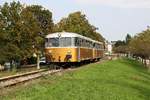 NÖVOG 5081 051-4 und 6581 055-8 am 16.September 2018 als SR 16811 von Wien Meidling nach Waldmühle kurz vor dem Bahnhof Perchtoldsdorf.