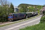 RBAHN 2143 062-5 am 22.April 2019 mit dem SEZ 14698 (Waldmühle - Wien Meidling) beim Strecken-Km. 2,6 der Kaltenleutgebenerbahn.