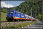 185 409 mit Güterzug bei Bruck an der Mur am 12.05.2020.