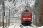 101 038 zieht am 15.02.2013 IC719 (Salzburg - Graz) kurz nach Bruck/Mur durchs Murtal.