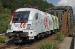 1116 130 (Frontrunner) fhrt am 22.06.2013 als Lokzug ber die Schleifenbrcke von Bruck an der Mur.