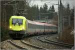 Werbe-Taurus 1116 033  Telecom Austria  fhrt mit IC 538 von Villach nach Wien Sd.