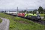 1116 141 CAT & 1116 171 ziehen den Russenzug 13017 (Moskau - Nizza) durch das veregnete Murtal. 
Zeltweg 31.8.2013