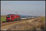 1216 229 mit Railjet bei Tallesbrunn am 25.11.2019.