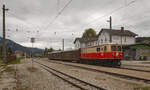 Am 29.09.2021 stand E14 (1099.014) der NÖVOG mit einem Personenzug im Endbahnhof Mariazell der Mariazellerbahn (Fotosonderfahrt).