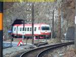 Kurz vor Schwarzenbach an der Pielach verlt 4090 003 mit Steuerwagen 6090 001 voraus den Weienburgtunnel. Foto: 26.03.2007