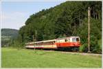 Die 1099.14  Rosinante  fhrt mit R 6802  Mariazeller Land  von Mariazell nach St.Plten. 
Rabenstein 4.7.2010