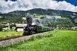 73.019 fährt mit dem Sdz 900 (Zell am See - Krimml) kurz nach dem Bahnhof Neukirchen am Großvenediger vorüber.