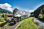 73.019 fährt mit dem Sdz 900 (Zell am See - Krimml) , im Bereich der ehemaligen Haltestelle Kreidlsiedlung vorüber.