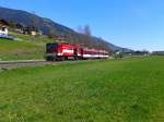 Vs 81 (BR 2096) mit R 3312 (Zell am See - Krimml) nahe Stuhlfelden. (19.4.2015)