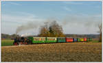 764-411R der Stainzer Bahn am 26.10.2018 kurz vor der Haltestelle Neudorf/Stainztal. 