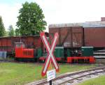 Lange Jahre war Si ein Vergessenheit geraten , und nur eine kleine Gruppe rund um Herbert Eichholzer und Markus Mandl kümmerten sich um die Wiederinstandsetzung der  Feldbahnanlage Stainz  . Gestern dem 10.Mai 2014 durften Mitglieder aus der ganzen Steiermark die mit  Bahnerlebnis Steiermark   zusammenarbeiten , Feldbahn HARDCORE erleben. 