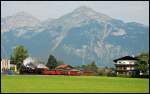 sterreichurlaub 2008 - Zillertalbahn: Der Dampfzug auf der Fahrt von Jenbahc nach Mayrhofen.