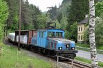Die E3 (Baujahr1957)zieht am 14.05.2012 ihren Gterzug bei Schafferwerke durchs Breitenauertal.