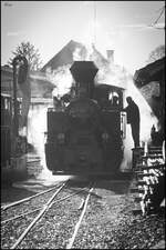 Unter Dampf steht 764.007 am Vormittag des 24.