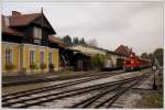 Mk 48 am 18.10.2010 von Preding nach Stainz bei der Einfahrt in den Bahnhof Stainz.