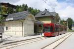 Bf. Fulpmes der Stubaitalbahn am 22.Mai 2011 mit dem Triebwagen 325 nach Innsbruck.

