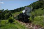 Durch die Haltestelle  Gasthaus zur Paula  rollt Uv 1 auf der Ybbsthalbahn  Bergstrecke talwrts, in Richtung Lunz am See.