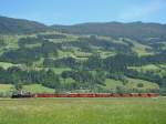 83.076, Zillertalbahn 4 mit lange Nostalgiezug in Zillertal. 24.05.2010