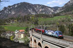  Achensee  1216.019 überquert bei herrlicher Frühlingsstimmung mit RJ-133 den Schwarzatal-Viadukt in Payerbach.