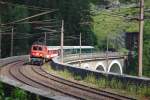 1040 013 mit ihrem Personenzug auf der Kalten Rinne am in Fahrtrichtung linken Gleis unterwegs nach Mürzzuschlag.