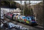 1116 157 (Polizei II) mit Railjet zwischen Breitenstein und Semmering am 8.03.2018.