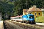 Mit dem IC 534  sterreichischer Stdtebund  fhrt 1016 023 Kyoto von Villach nach Wien.
Breitenstein 05.09.2009