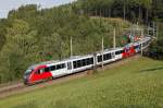 5022 036 + 5022.047 sind am 21.08.2013 bei Eichberg als Leerpersonenzug unterwegs.