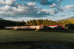 FUC 190 301 f�hrt am 23.05.2026 nahe Th�rl-Maglern mit dem MI.CO.TRA in Richtung Italien vor�ber
 
Zug: D 1823 / R 1823 / R 1819
Laufweg: Villach Hbf ➤ Arnoldstein ➤ Tarvisio Boscoverde (ab hier weiter als R 1823) ➤ Gemona del Friuli ➤ Udine (ab hier weiter als R 1819) ➤ Palmanova ➤ Monfalcone ➤ Trieste Centrale