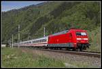 101 029 mit EC217 zwischen Bruck-Mur und Pernegg am 8.05.2020.