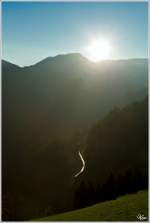 Sunset at Semmering - Kurz vor Sonnenuntergang fhrt EC 103 Polonia durch den Wagnergraben.