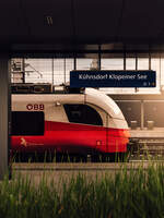 ÖBB 4746 049 fährt am 19.04.2026 in den Bahnhof Kühnsdorf-Klopeiner See ein.

Zug: S1 4680
Laufweg: Wolfsberg ➤ St. Paul im Lavanttal ➤ Klagenfurt Hbf ➤ Villach Hbf