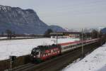 1116 138-9 ``Heeres Sport`` fhrt am 27.1.2013 mit dem BB IC Wien West-Landeck durch Kirchbichl zwischen Kufstein und Wrgl.