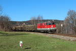 Die 2143 030 hier kurz hinter Enzesfeld-Lindabrunn am 28.3.2017 mit dem VG76167.
