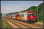 Steuerwagen 80-73 100 verlässt als R4010 am 4.06.2002 die Haltestelle Hönigsberg.